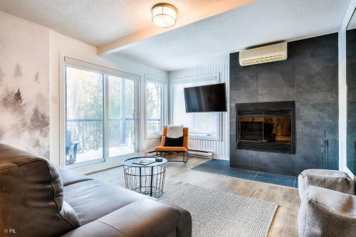 Chic Mt-tremblant Condo With View On The Lake