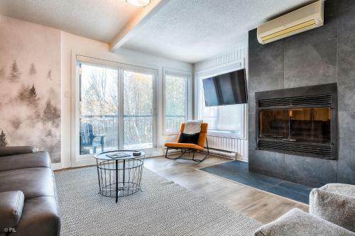 Chic Mt-tremblant Condo With View On The Lake