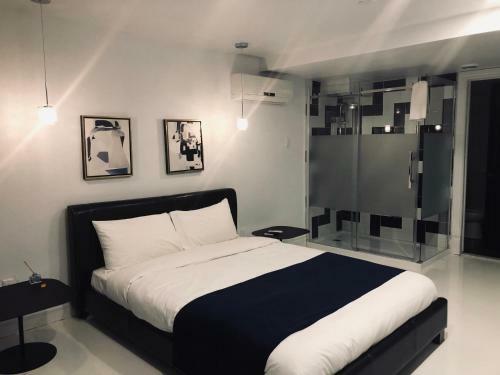 Hostal Room In Bb - Queen Studio Room Downtown Musees Montreal