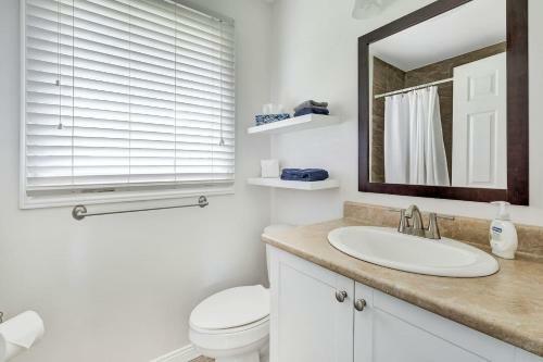 Beautifully Decorated, Bright And Sunny Bungalow