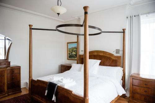 Hostal The Cape