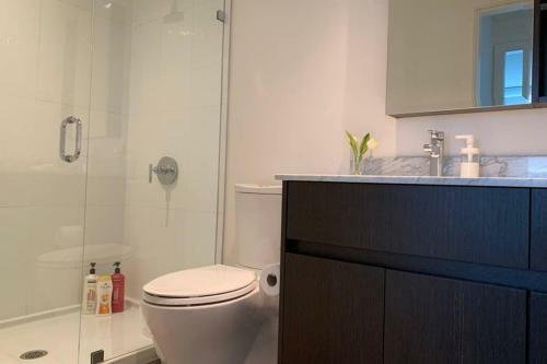 Apartamento Richmond Close Skytrain 2br By D&c