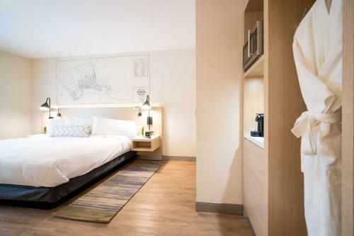 The Insignia Hotel