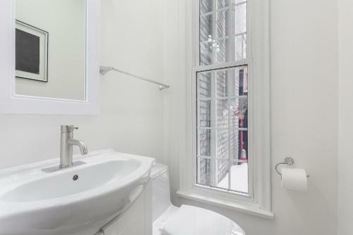 Hostal E Residential Luxury Rental