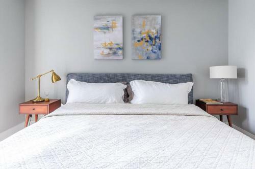 Designer Luxury 3bed Condo King Bed And Desk