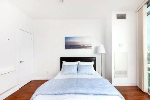 Cozy Studio Apartment Cn Tower Lake Views