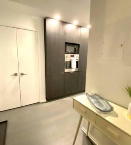 Stylish Studio Apartment In Financial District