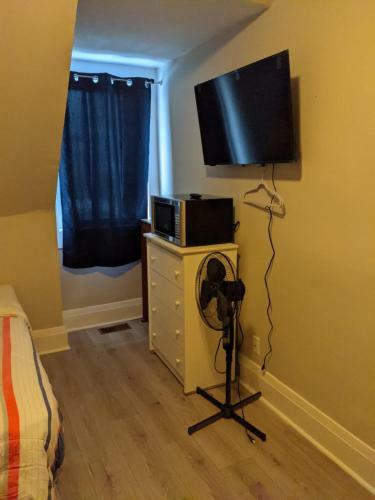 Hostal Toronto Furnished Living Rooms