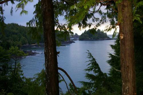 Bostrom's B&B On Little Beach Bay