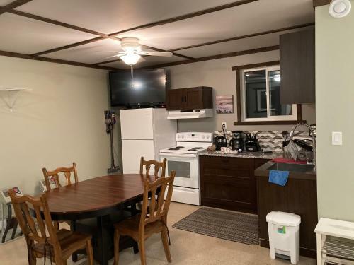 Cougar Mountain Cabin Rentals