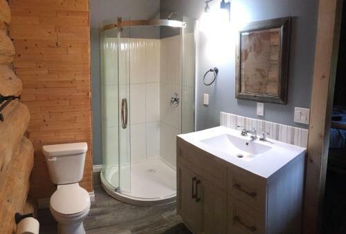 Cougar Mountain Cabin Rentals