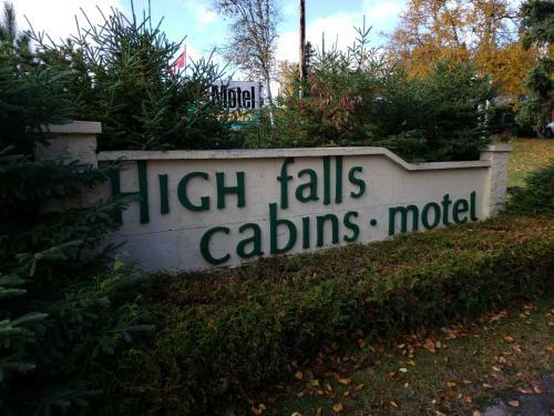 Lodge High Falls Motel & Cabins