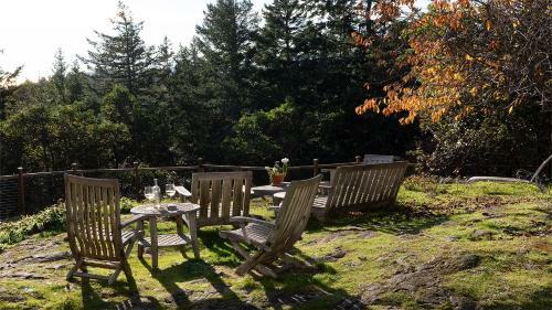 Kaliana Sanctuary With Stunning Views