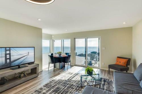 Otter Grotto 2 Bed Suite - Oceanfront Relaxation