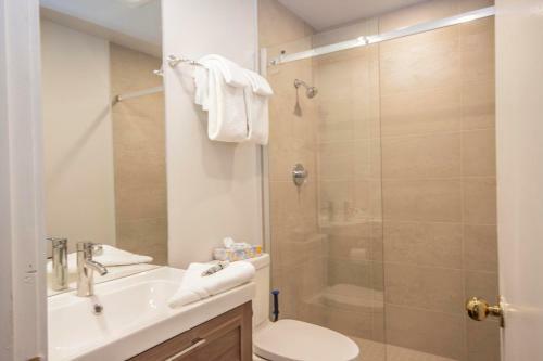 Great Location With Pool And Hot Tub By Harmony Whistler