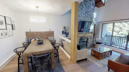 Luxury Townhome In A Prime Location By Harmony Whistler