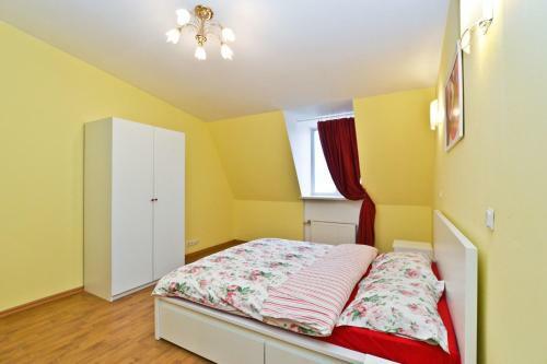 La Casa Di Bury Apartments 2