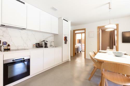 The Hide Apartments