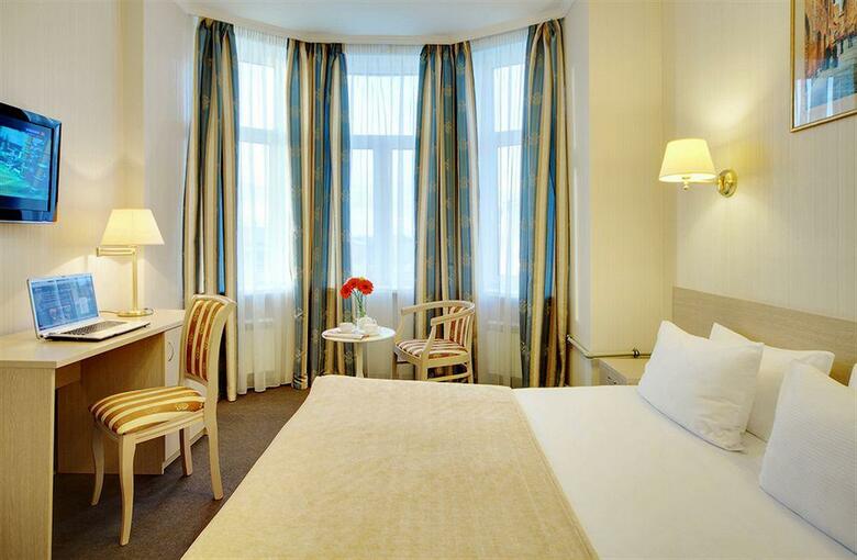 Bristol Hotel