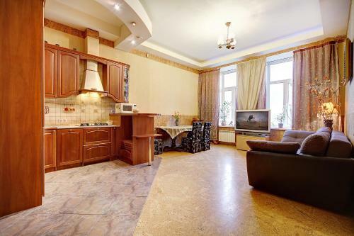 Apartment On Suvorovskiy