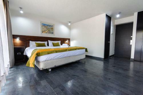 Apartamento Tribeca Super King Room - Studio With Parking, Pool, Wifi, AC