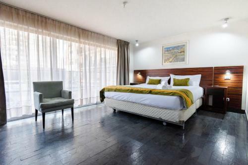 Apartamento Tribeca Super King Room - Studio With Parking, Pool, Wifi, AC