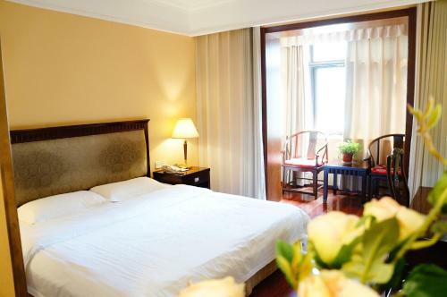 Hujialou Hot Spring Hotel