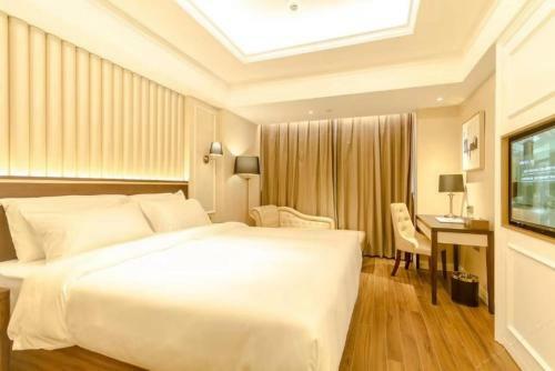 Polysheron Hotel Changsha Houjiatang Metro Station Branch