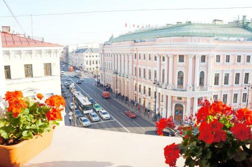 The Sky At Nevsky Mini-hotel