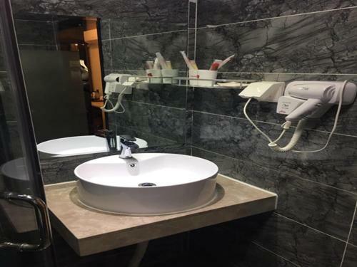 Thank Inn Chain Hotel Hunan Chenzhou Beihu District Wuling Square