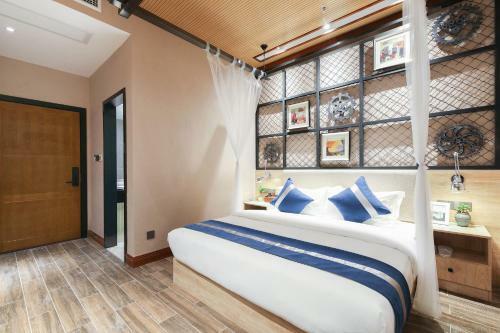 Zou Qu Ye Travel Hotel