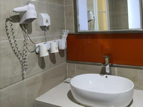 Hotel 7days Premium Dalian Airport