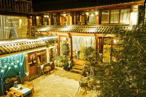 Hostal Riverside Villa
