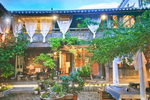 Hostal Far And Near Villa