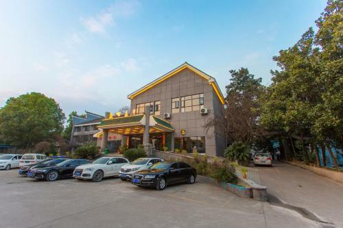 Zhangjiajie Heyday Hotel