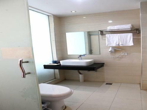 Shell Ganzhou Central Theme Hotel