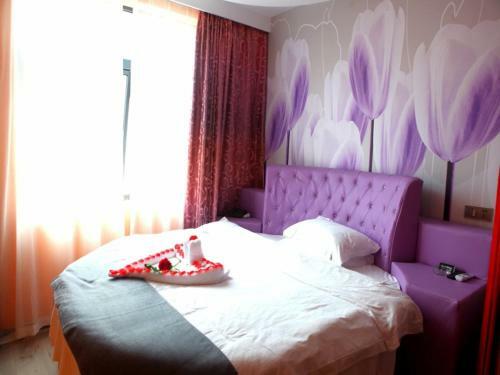 Shell Ganzhou Central Theme Hotel