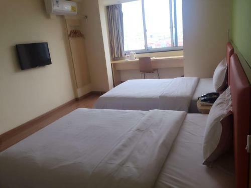 Hotel 7days Inn Ganzhou Railway Station Waitan One