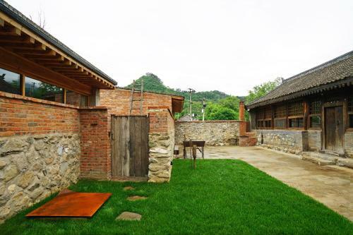 Hotel Cmyk Stoneyards By The Great Wall