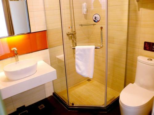 Hotel 7days Premium Jinan West Railway Station Branch