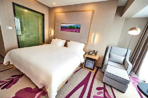 Lavande Hotel Haining Leather City Yintai Branch
