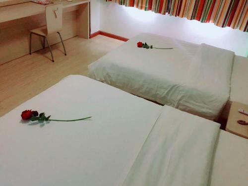 Hotel 7days Inn Korla Passenger Station