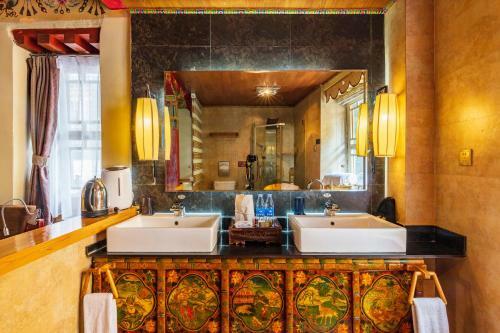 Floral Hotel Lincang Boutique Hotel