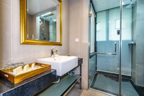 Floral Hotel � Pingle Courtyard Chengdu