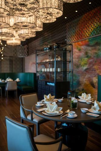 Renaissance Nanning Hotel