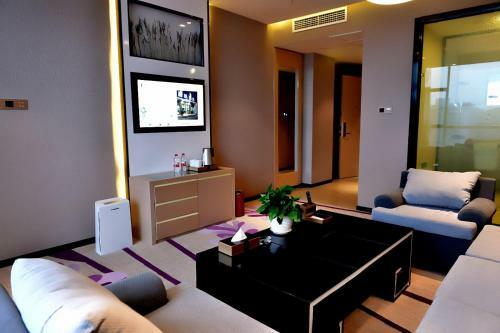 Lavande Hotel Neijiang Hanan Avenue