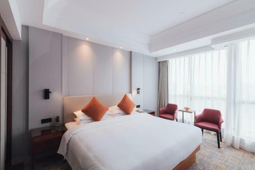 Zhenhe Hotel