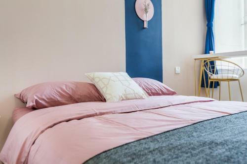 Hotel Qingdao Shinan�wusi Square�