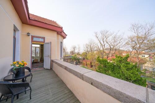 Qingdao Top Yunyin Homestay