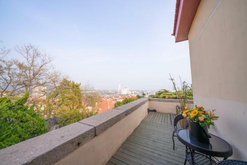Qingdao Top Yunyin Homestay